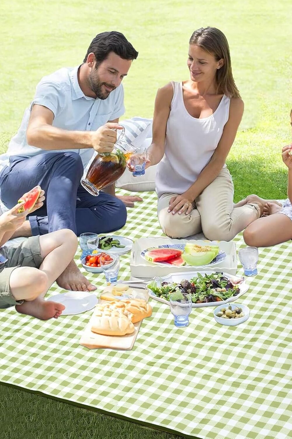 Extra Large Waterproof Picnic Blanket - Foldable Beach Mat - Image 5