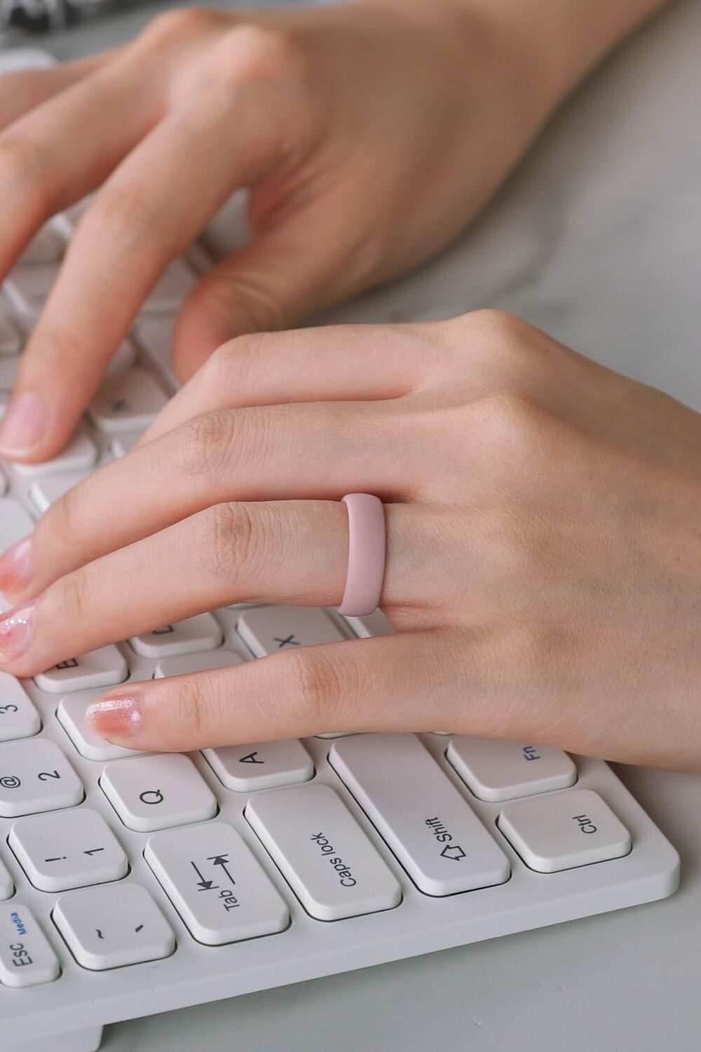 Egnaro Women'S Silicone Engagement Rgs - Ergonomic Design - Image 5