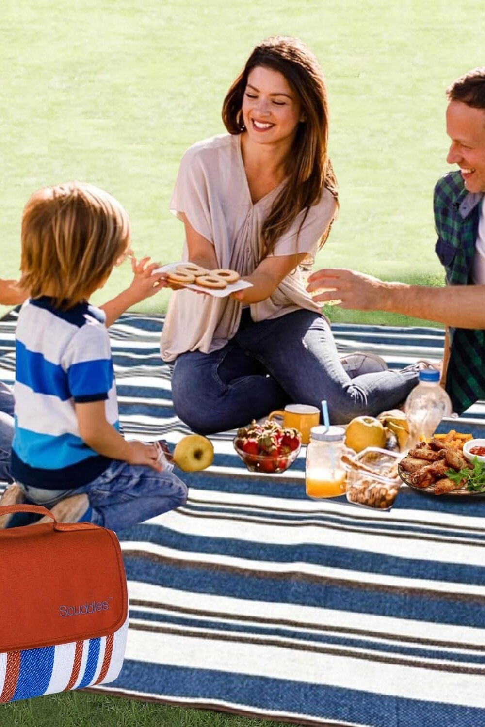 Extra Large Waterproof Picnic Blanket - Soft Foldable - Image 8