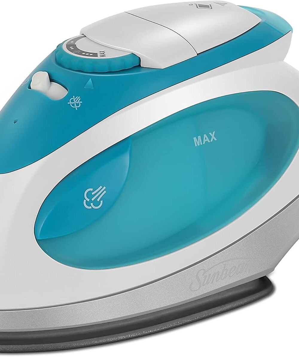 Sunbeam Avel Steam Iron - Dual Voltage, Compact Portable - Image 2